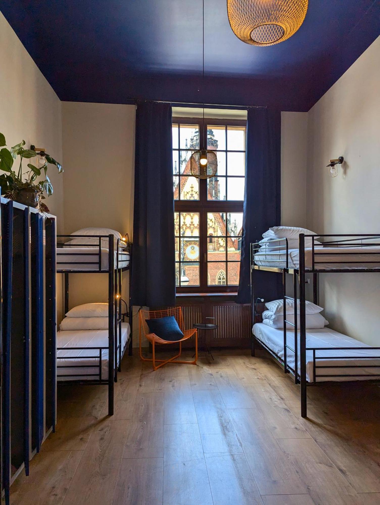 Rynek 30 Hostel Wroclaw Bagian luar foto
