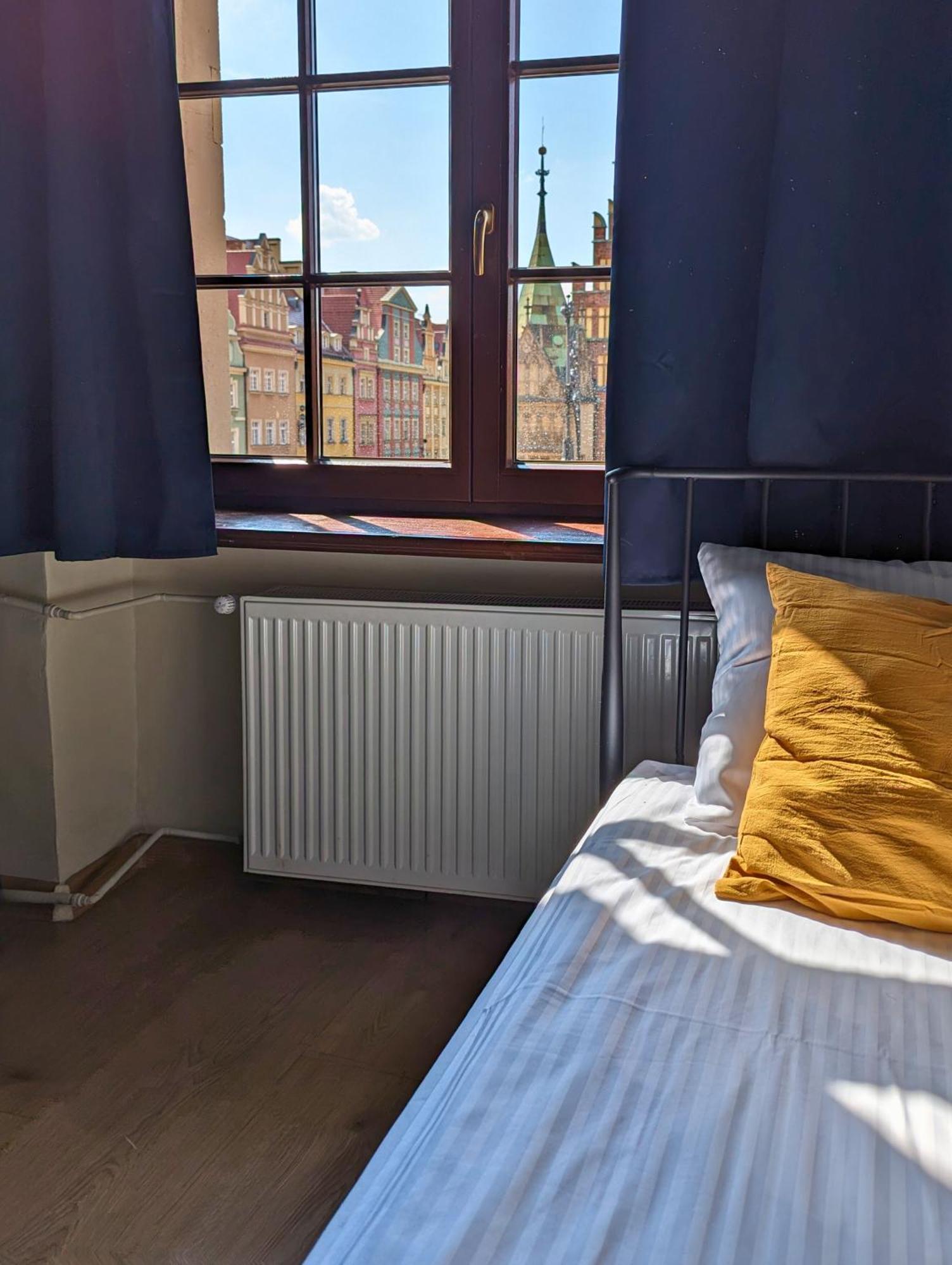 Rynek 30 Hostel Wroclaw Bagian luar foto