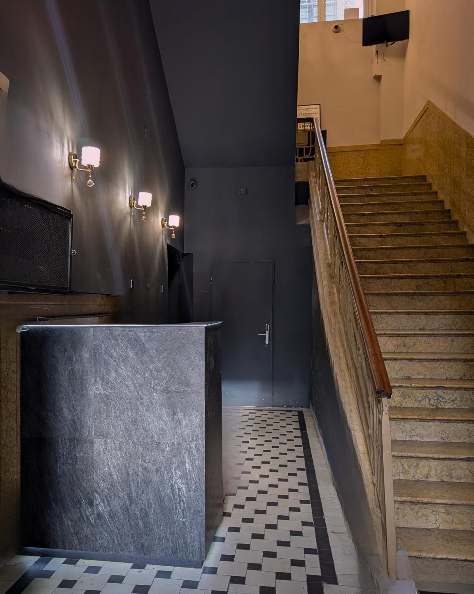 Rynek 30 Hostel Wroclaw Bagian luar foto