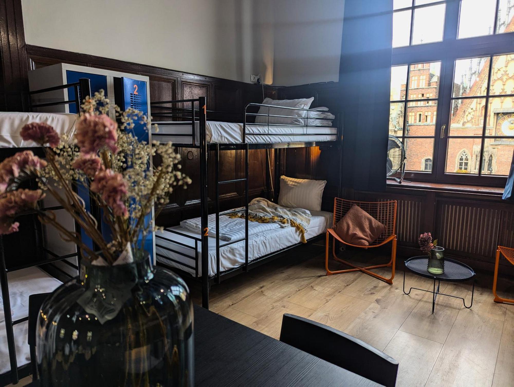 Rynek 30 Hostel Wroclaw Bagian luar foto