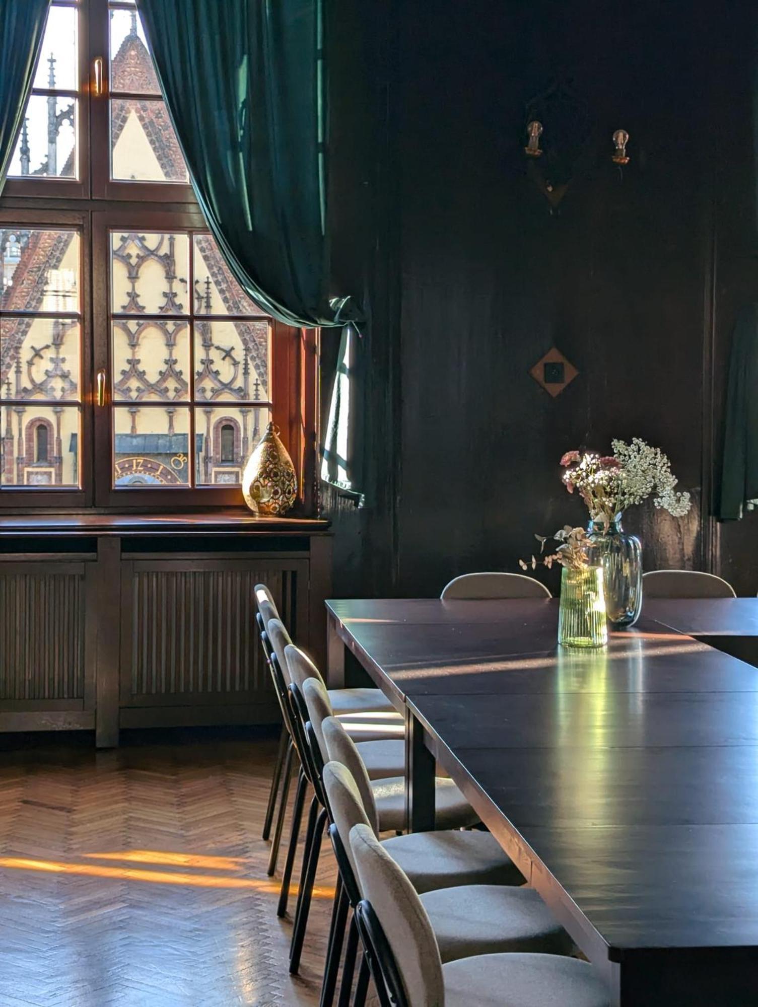 Rynek 30 Hostel Wroclaw Bagian luar foto