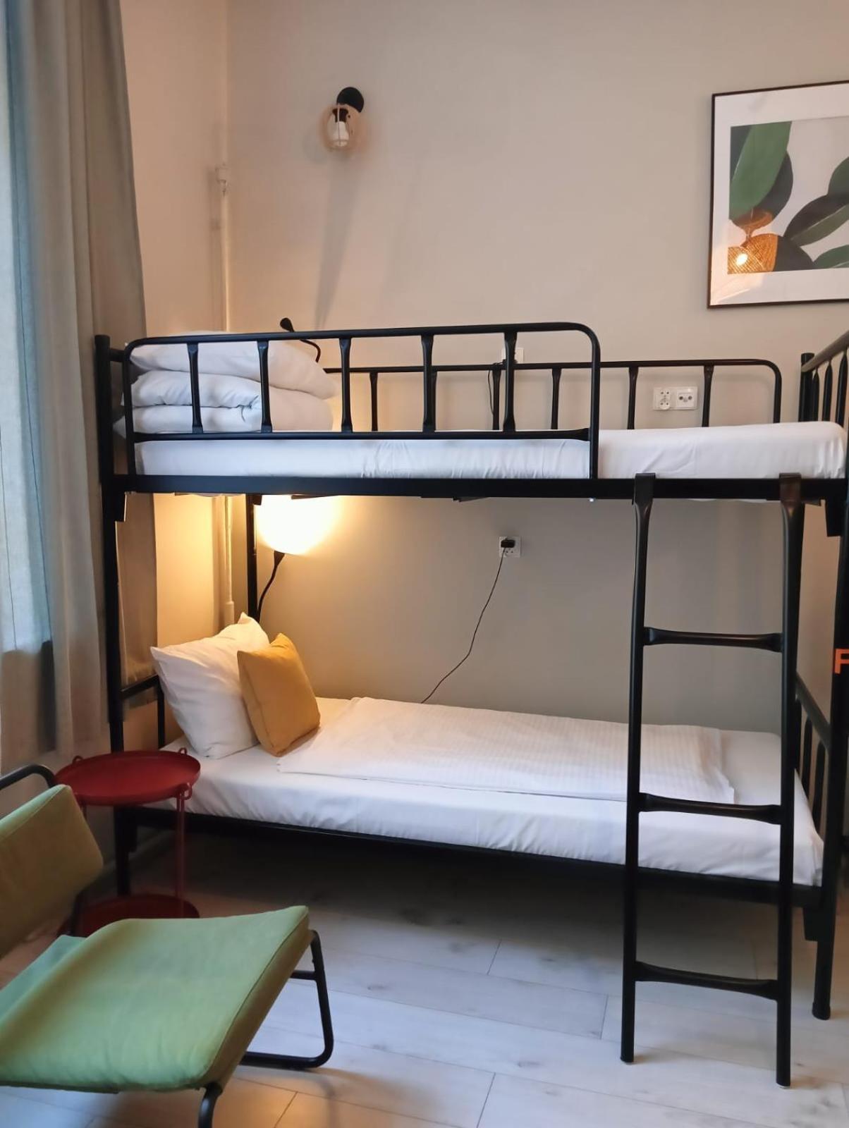 Rynek 30 Hostel Wroclaw Bagian luar foto